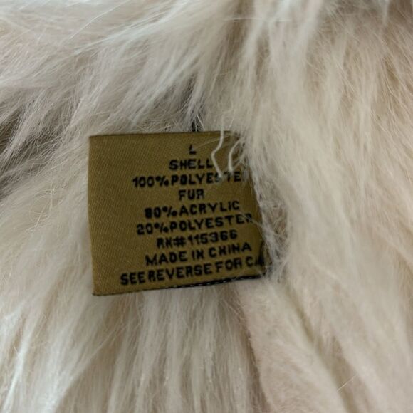 Twenty twenty women’s white faux fur Duffle coat large fuzzy Eskimo - Picture 6 of 8